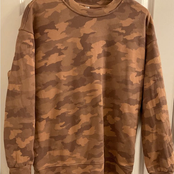 Lululemon Perfectly Oversized Crew - Size 4 - Heritage 365 Camo Beige Multi - Picture 3 of 8